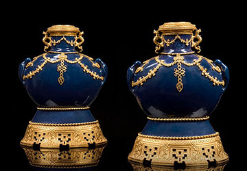 Une paire de gourdes impériales Qianlong aux enchères chez Artcurial