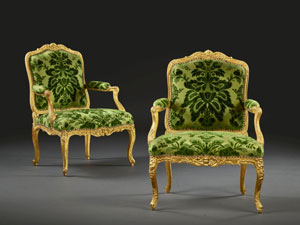 Paire de fauteuils à la reine d'époque Louis XV   Attribués à René Cresson  Vendu 55 104 € 