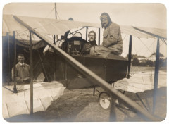 ANONYME  René Caudron sur Caudron G. III au Crotoy