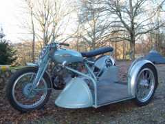 1948 VINCENT 500 GREY FLASH SIDE CAR SPECIAL JACK SURTEES