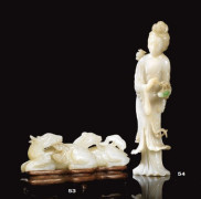 REPOSE PINCEAUX EN JADE CELADON PALE SCULPTE, CHINE, DYNASTIE QING, XIXEME SIECLE