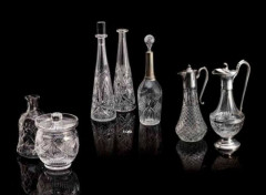 ENSEMBLE DE VERRERIE EN VERRE TAILLE, XXEME SIECLE