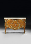 COMMODE D'ÉPOQUE LOUIS XV Estampille de Bernard Van Risen-Burgh dit BVRB II