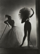 Horst P. HORST (1906-1999) DALI COSTUMES - 1939 Tirage argentique monté sur carton, vers 1980