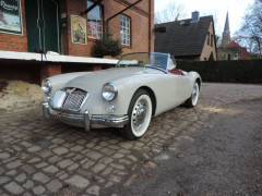 1961 MGA Mk II Roadster No reserve Titre de circulation US Dédouanée en UEChâssis n° GHNL 93345Moteur n° BP15GB13376- Eligible au Tour