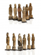 DOUZE STATUETTES EN BOIS, CHINE, DYNASTIE MING (1368-1644)