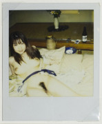 Nobuyoshi ARAKI (Né en 1940) SANS TITRE – vers 1990 - 2000 Polaroïd unique