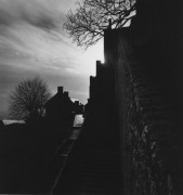 Michael KENNA (Né en 1953) CLEARING STORM, MONT ST MICHEL, NORMANDY, FRANCE – 1991 Tirage argentique realisé en 1994, sur montage d’...