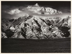 Ansel ADAMS (1902-1984) Mont Williamson, Sierra Nevada from the Oaveas Valley, California - 1944 Épreuve argentique (1978) contrecol...