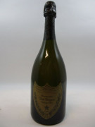 1 bouteilles CHAMPAGNE DOM PERIGNON 2000 (capsule léger abimée)
