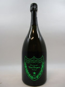 1 magnum CHAMPAGNE DOM PERIGNON 2005 Vintage - Luminous (Dom Pérignon Luminous comporte un étiquette fluorescente qui s'allume lorsqu'o
