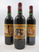 12 bouteilles CHÂTEAU DUCRU BEAUCAILLOU 1983 2è GC Saint Julien (7 étiquettes très abimées et déchirées) (Cave 9)