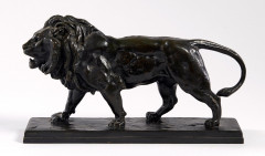 Alfred BARYE (1839 - 1882) Lion marchant Bronze à patine noire, sur une terrasse rectangulaire Cachet du fondeur F. Barbedienne Signé s