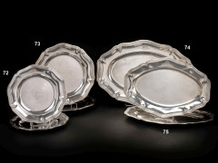 PAIRE DE PLATS RONDS EN ARGENT Orfèvre Veyrat, 1832-1874