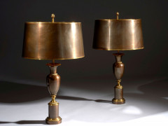 PAIRE DE LAMPES DE STYLE NÉOCLASSIQUE, ATTRIBUÉES À LA MAISON CHARLES