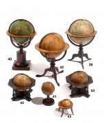 ¤ GLOBE CÉLESTE, VERS 1880 Signé 'P. Maes Editeur, 98, Boulevard Anspach 98, Bruxelles