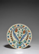 PLAT À DOUBLE PALME, IZNIK, ART OTTOMAN, VERS 1575