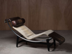 LE CORBUSIER, Pierre JEANNERET& Charlotte PERRIAND (1887 - 1965, 1896-1967 & 1903-1999) Chaise longue mod. B306 - Création 1928 Pièt...