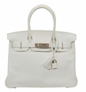 HERMÈS 2006  Sac BIRKIN 30 Taurillon Clémence blanc Garniture métal argenté palladié  BIRKIN 30 bag White Clémence b...