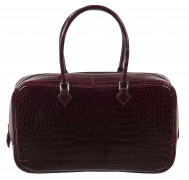 HERMÈS 2006  Sac PLUME ÉLAN 28 Crocodile d'estuaire lisse bordeaux (Crocodylus porosus) II/B source R Garniture métal arge...