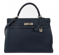 HERMÈS 2008  Sac KELLY Retourné 35 Veau Tadelakt Bleu de Prusse Garniture métal argenté palladié  KELLY Retourné 35 ba...