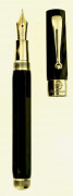 MONTEGRAPPA Stylo plume de la collection Symphony. Résine grise nacrée et attributs argent. Plume or 18 carats moyenne, remplissag...