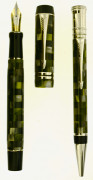 PARKER Parure Mosaïc Noir plume Centenial + bille de la collection Duofold. Résine noir, gris et vert et attributs plaqués argent....