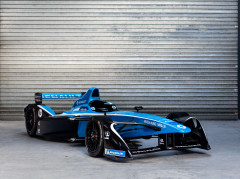 2017 SHOWCAR FORMULE E RENAULT E.ADAMS