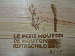 6 bouteilles LE PETIT MOUTON 2012 Pauillac Caisse bois d'origine