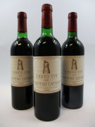 3 bouteilles CHÂTEAU LATOUR 1975 1er GC Pauillac (2 base goulot