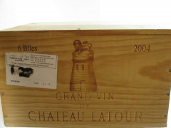 6 bouteilles CHÂTEAU LATOUR 2004 1er GC Pauillac Caisse bois d'origine