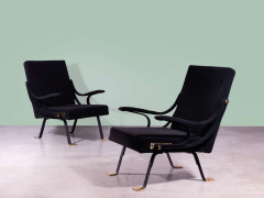 Ignazio GARDELLA (1905 - 1999) Paire de fauteuils dits «Digamma» - 1957 Piètement en métal laqué noir et sabots en laiton, assise, d...