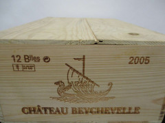 12 bouteilles CHÂTEAU BEYCHEVELLE 2005 4è GC Saint Julien (Caisse bois d'origine)