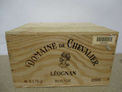 6 bouteilles DOMAINE DE CHEVALIER 2005 CC Pessac Léognan (Caisse bois d'origine)