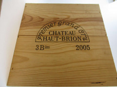 3 bouteilles CHÂTEAU HAUT BRION 2005 1er GC Pessac Léognan Caisse bois d'origine