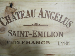 12 bouteilles CHÂTEAU ANGELUS 2011 1er GCC (B) Saint Emilion Caisse bois d'origine