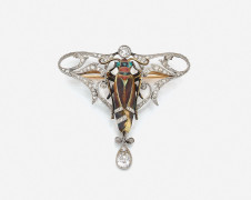 Broche pendentif triangulaire