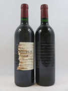 12 bouteilles CHÂTEAU CAP DE MOURLIN 1989 GC Saint Emilion (étiquettes très abimées, déchirées, 2 sans étiquettes