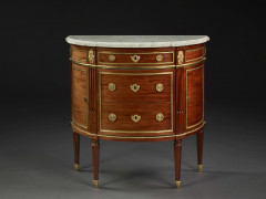 COMMODE DEMI-LUNE D'ÉPOQUE LOUIS XVI Estampille d'Étienne Levasseur