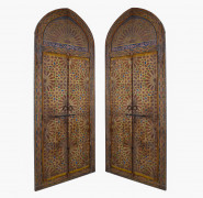 <b>PAIRE DE PORTES EN BOIS</b> <br/>Maroc, 19e siècle