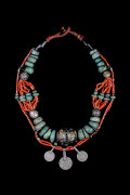 <b>COLLIER EN PERLES D’AMAZONITE</b> <br/>Maroc, 20e siècle