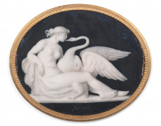 Piat-Joseph SAUVAGE Tournai, 1744 - 1818 Léda et le cygne Miniature à l'imitation d'un camée sur ivoire, de forme ovale