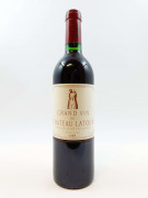 1 bouteille CHÂTEAU LATOUR 1982 1er GC Pauillac (base goulot