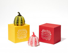 Yayoi KUSAMA (Née en 1929) Pumpkin (set de 2) - 2016 Céramique émaillée