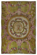 TAPIS D'AUBUSSON AU POINT DE LA SAVONNERIE DE LA FIN DU XVIIIe SIÈCLE