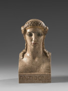 Julius DREXLER Osterhofen, 1870 - (?), 1927 Antigone Marbre polychromé et doré