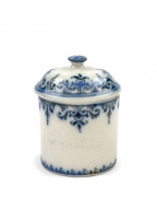 PETIT POT À POMMADE COUVERT CYLINDRIQUE EN PORCELAINE TENDRE DE PARIS DU XVIIIe SIÈCLE