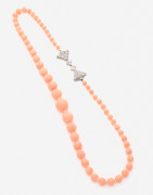 Collier Corail, perles, diamants et platine, v. 1920-1930 A coral, diamond, pearl and platinum necklace, ca. 1920-1930