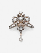 Broche Or, argent et diamants, vers 1890 A diamond, gold and silver brooch, circa 1890