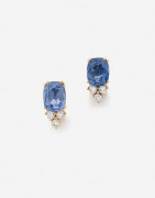 Boucles d'oreilles en or, diamants et saphirs (GEM Paris:  Sri Lanka, non chauffé) A pair of sapphire (GEM Paris: Sri Lanka, no heat)